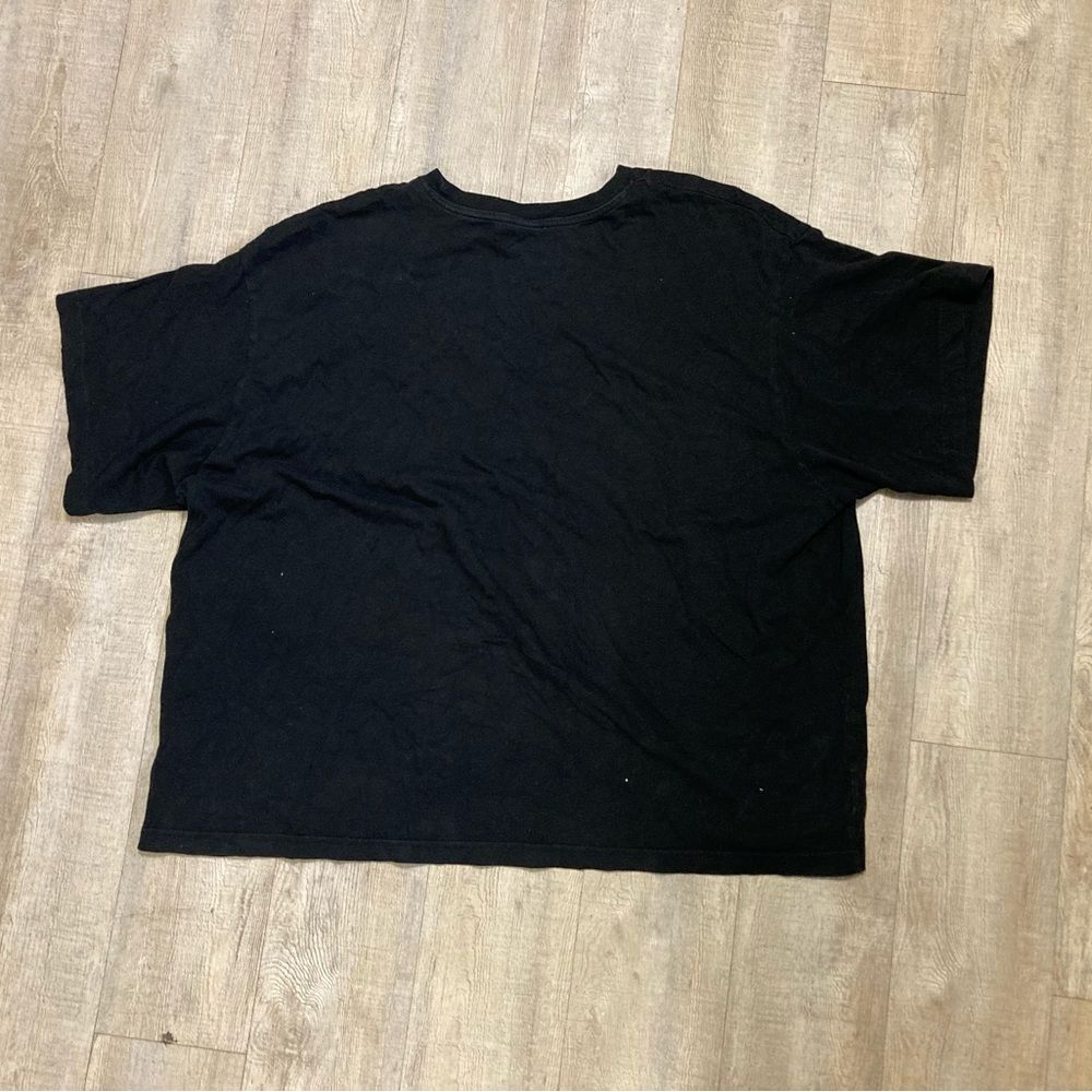 H&M Graphic Tee - Picture 3 of 4